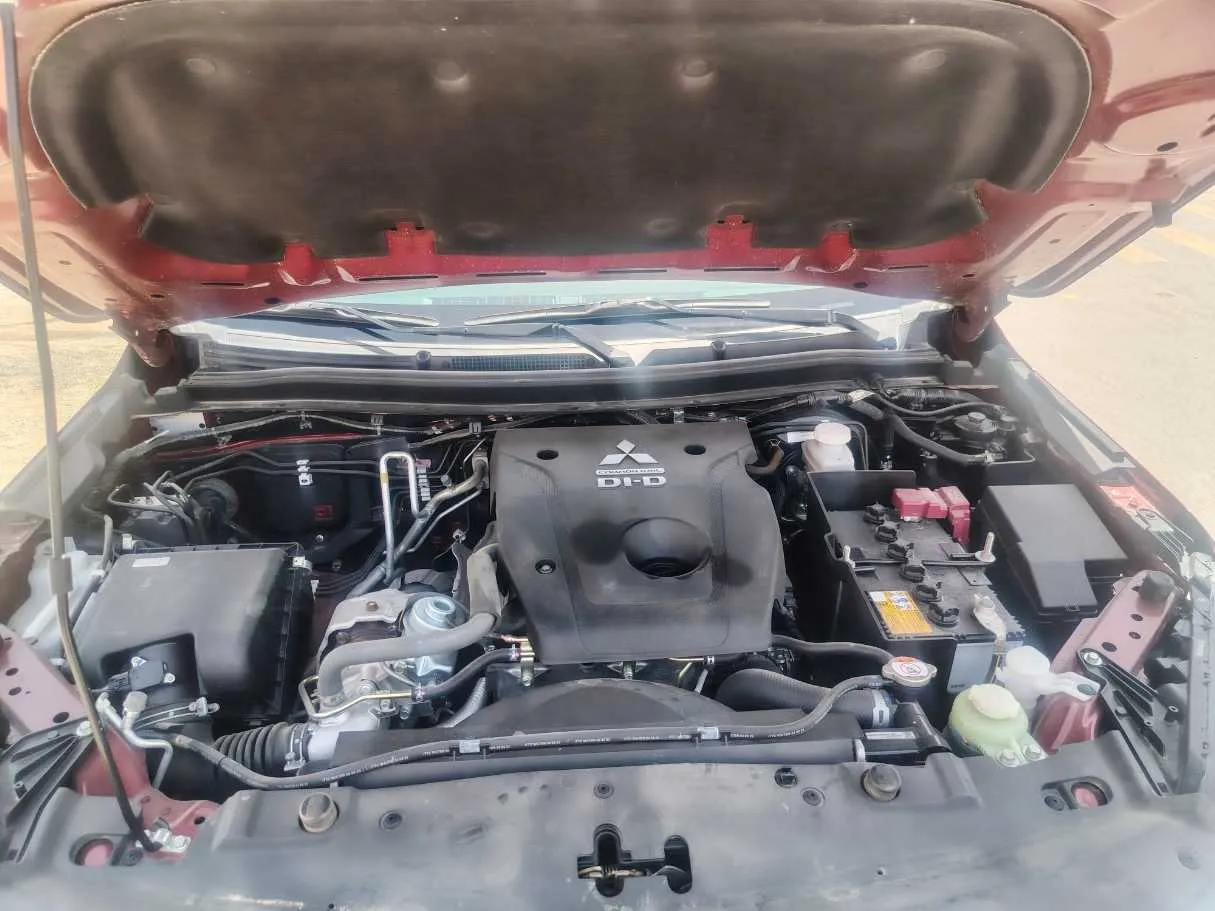 Car image 35