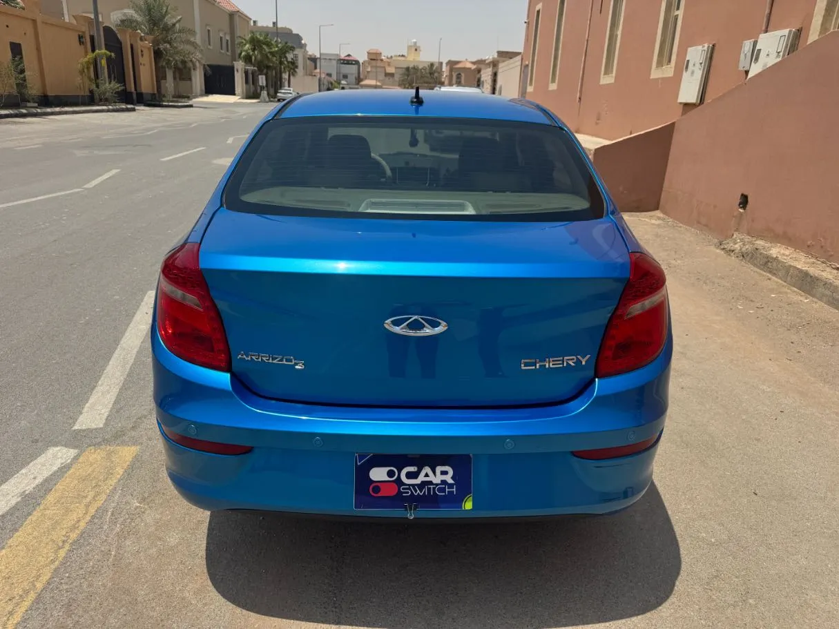 Car image 6