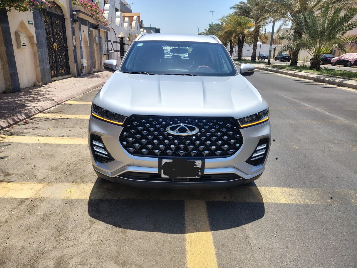 Car image 4