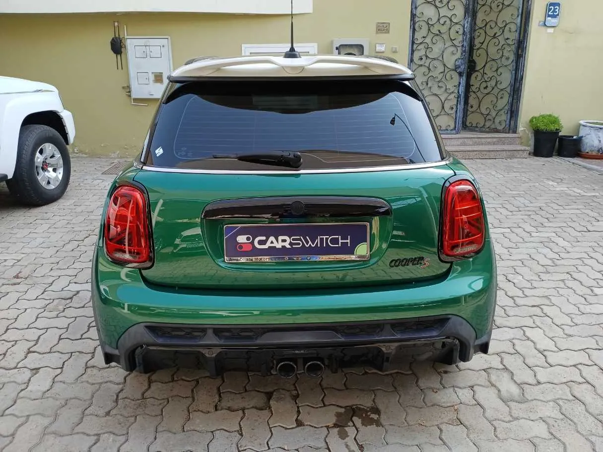 Car image 6