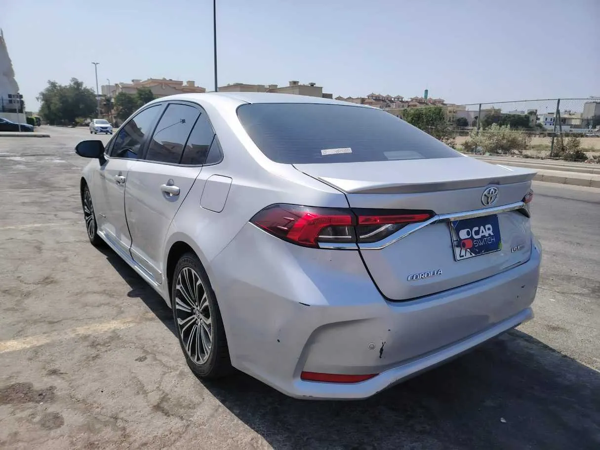 Car image 7