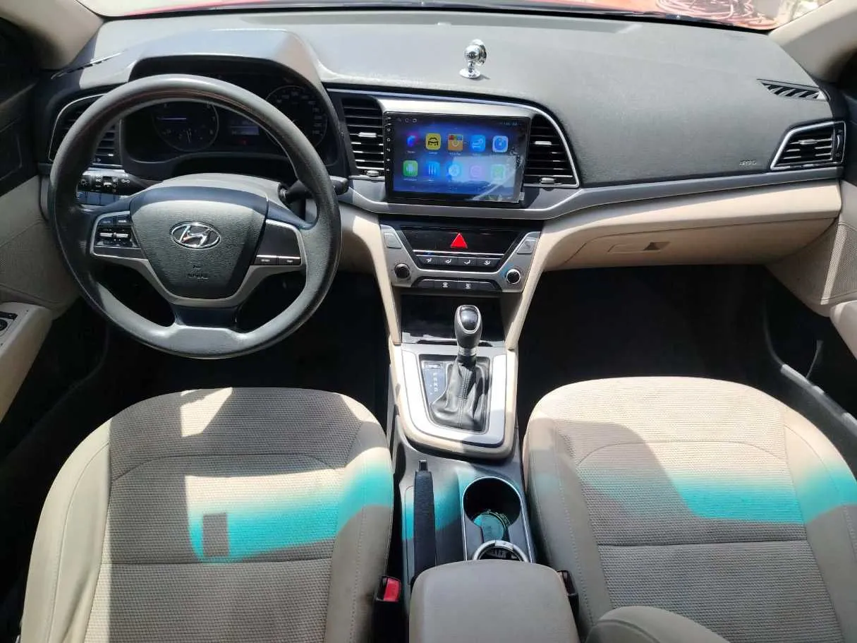 Car image 21