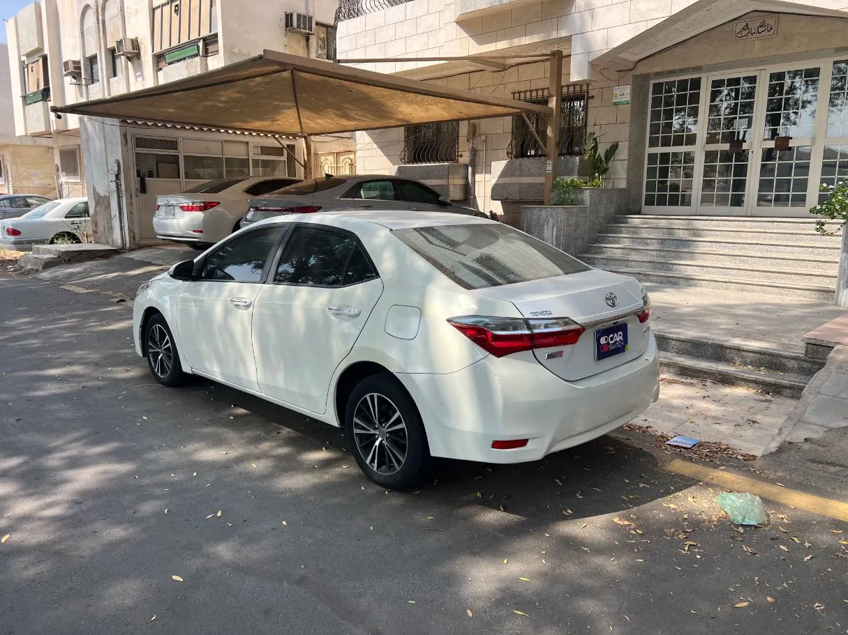 Car image 7