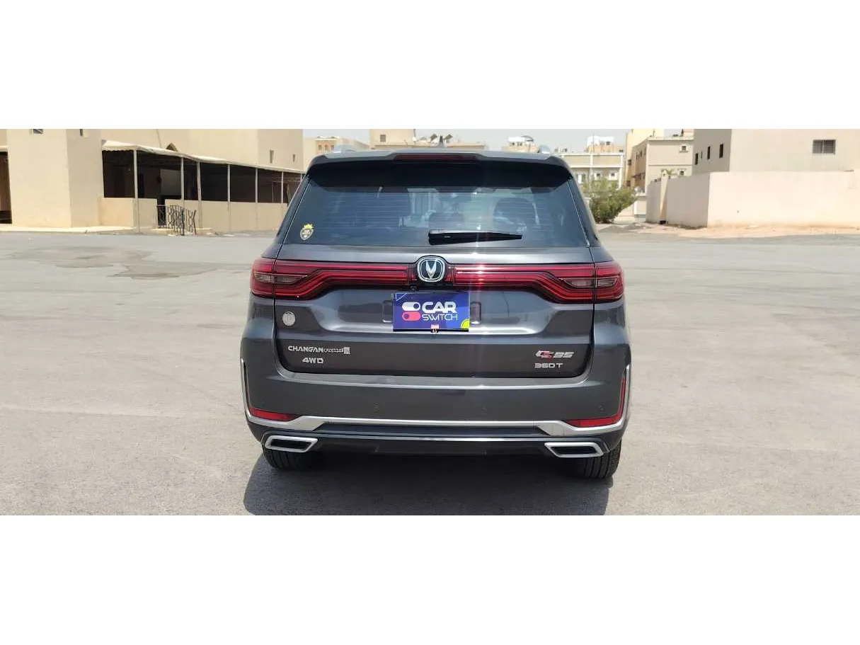Car image 6