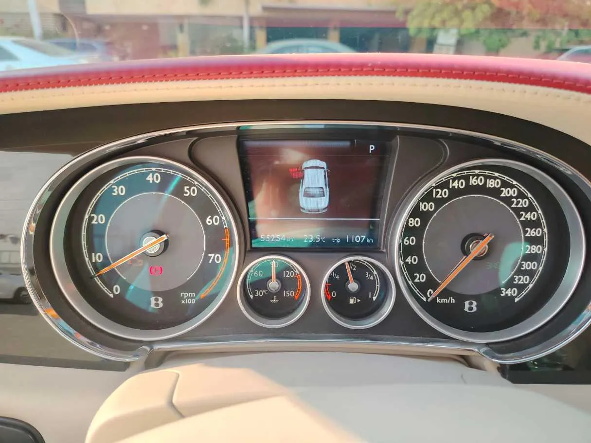 Car image 29