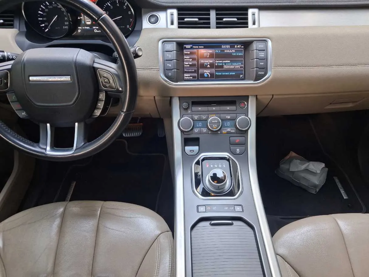 Car image 16