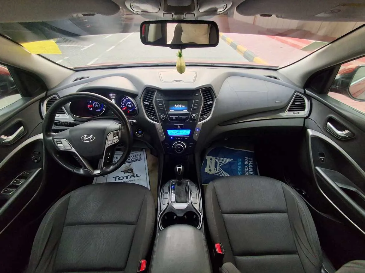 Car image 14