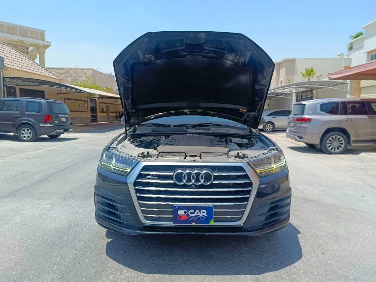 Car image 40