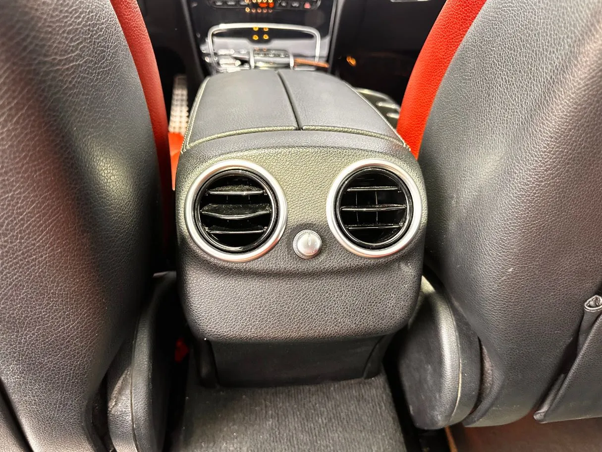 Car image 24