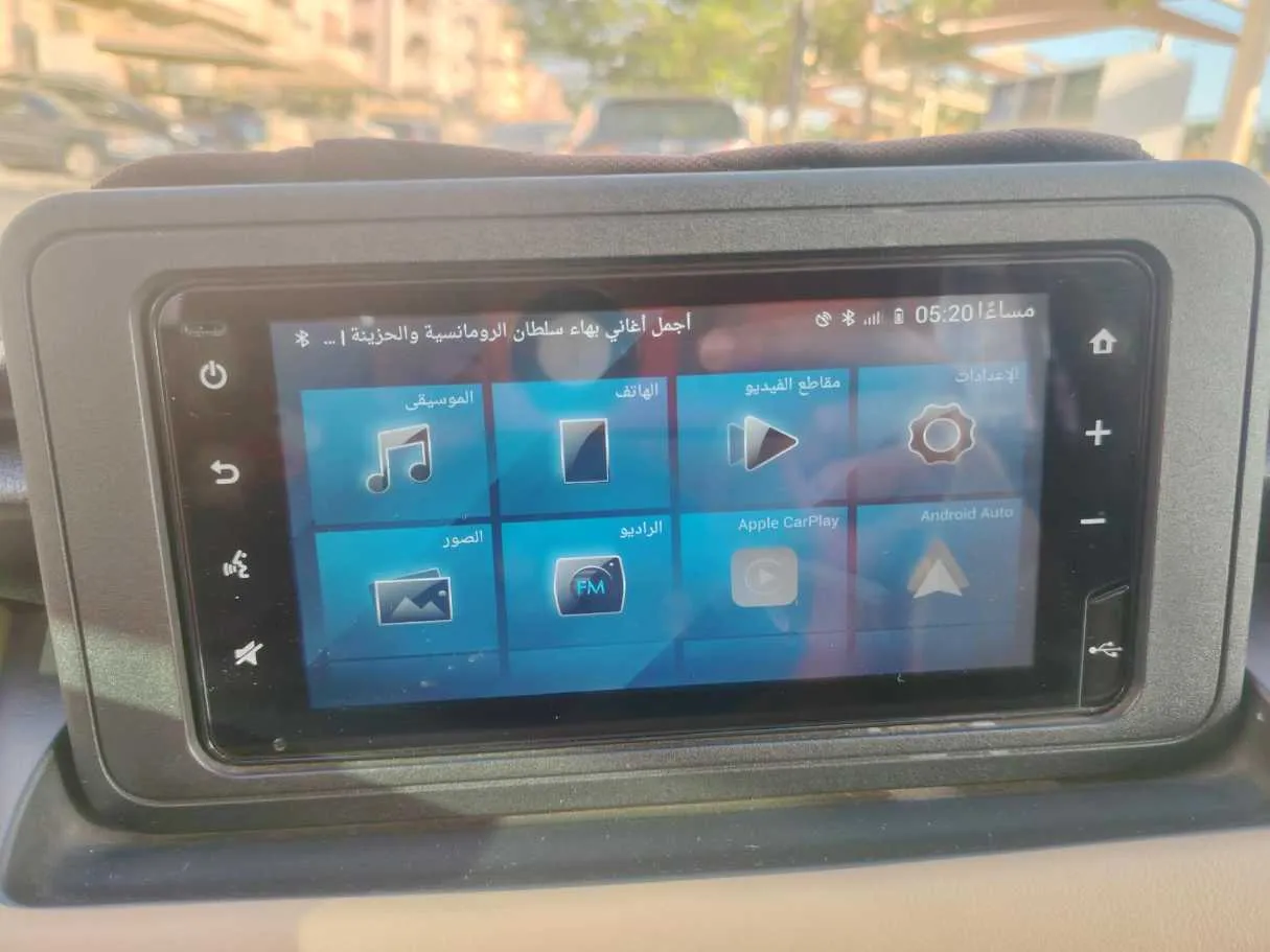 Car image 26