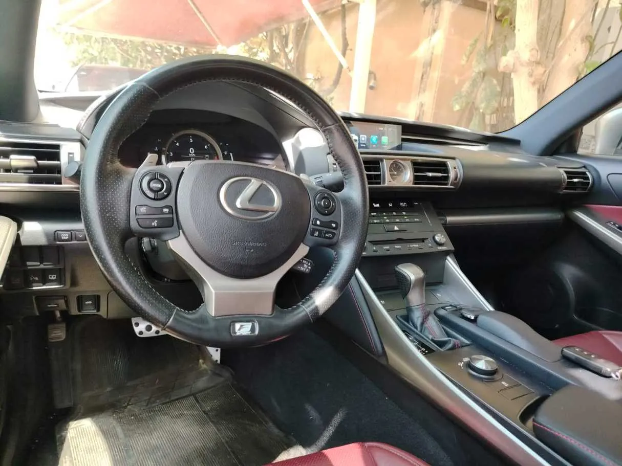 Car image 28