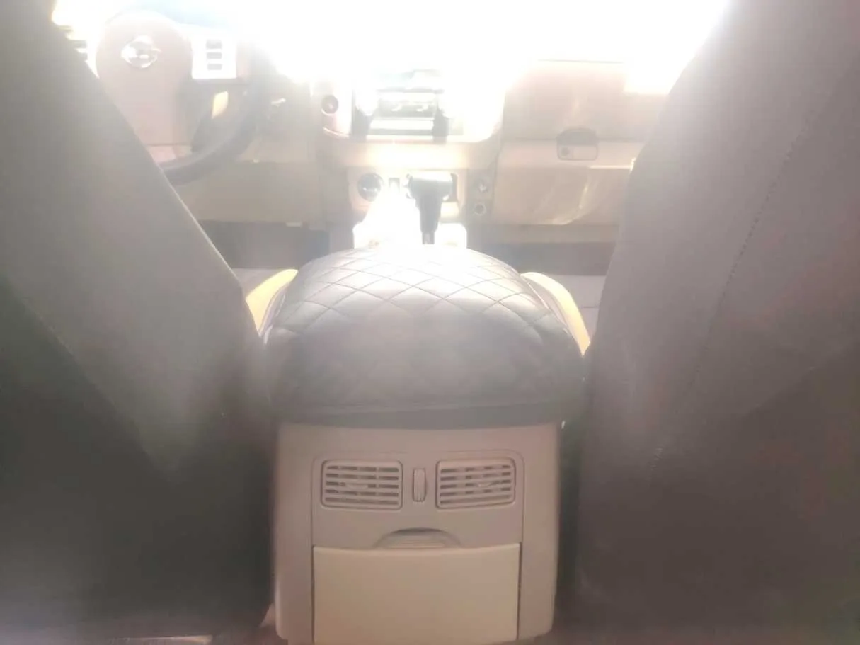 Car image 28
