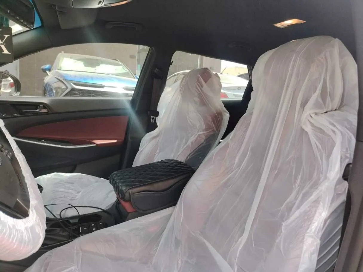 Car image 15