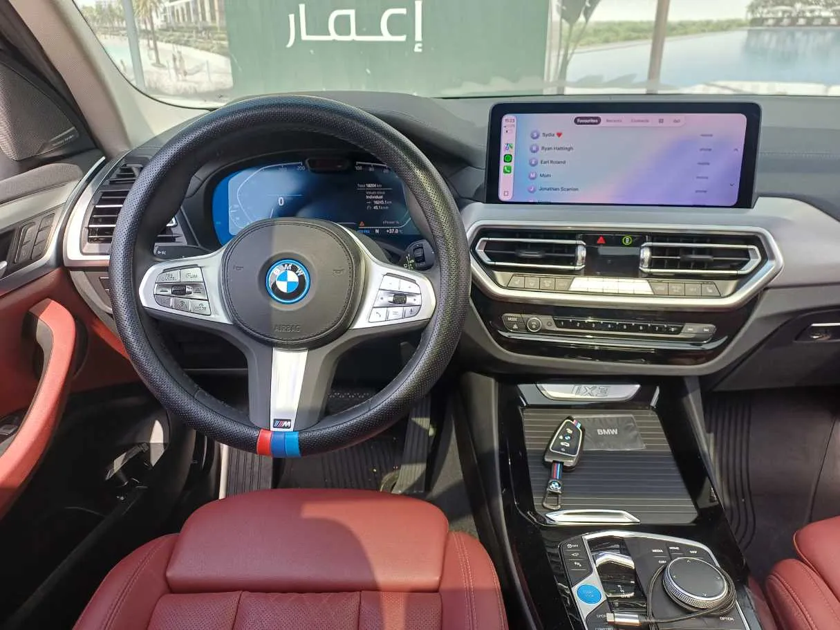 Car image 16