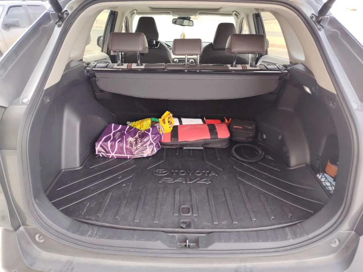 Car image 26