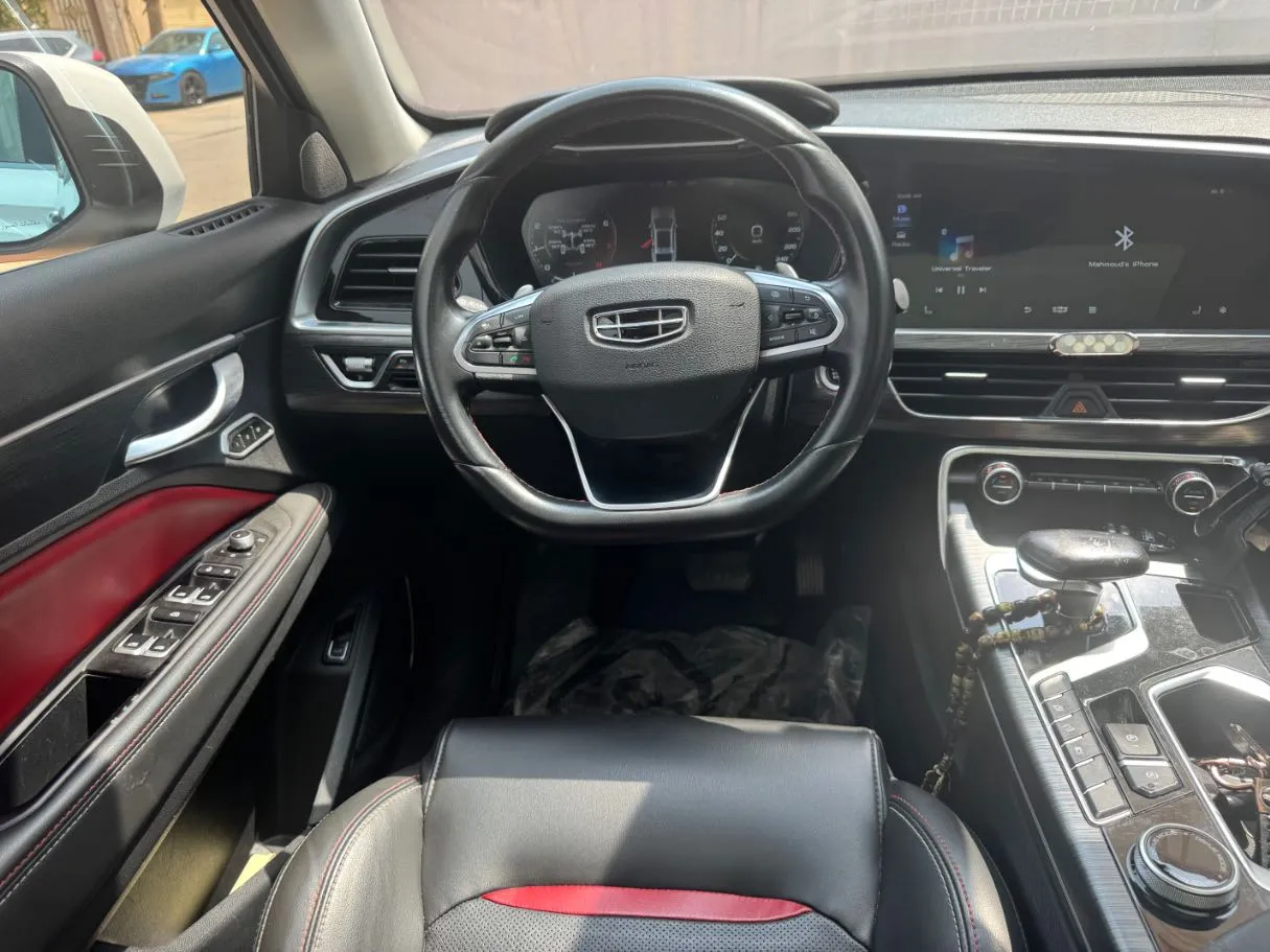 Car image 17