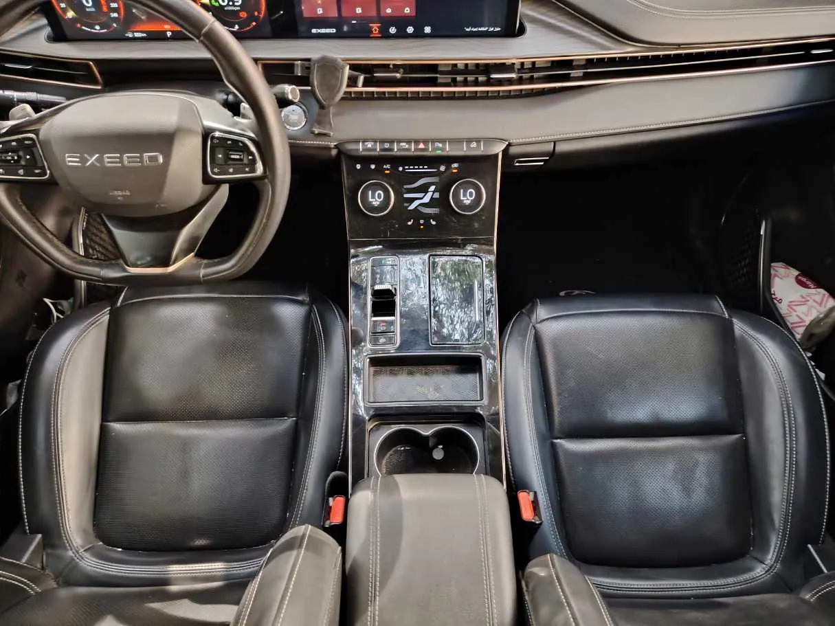 Car image 20
