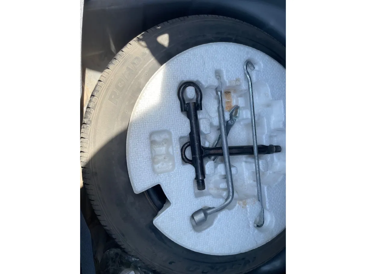 Car image 22