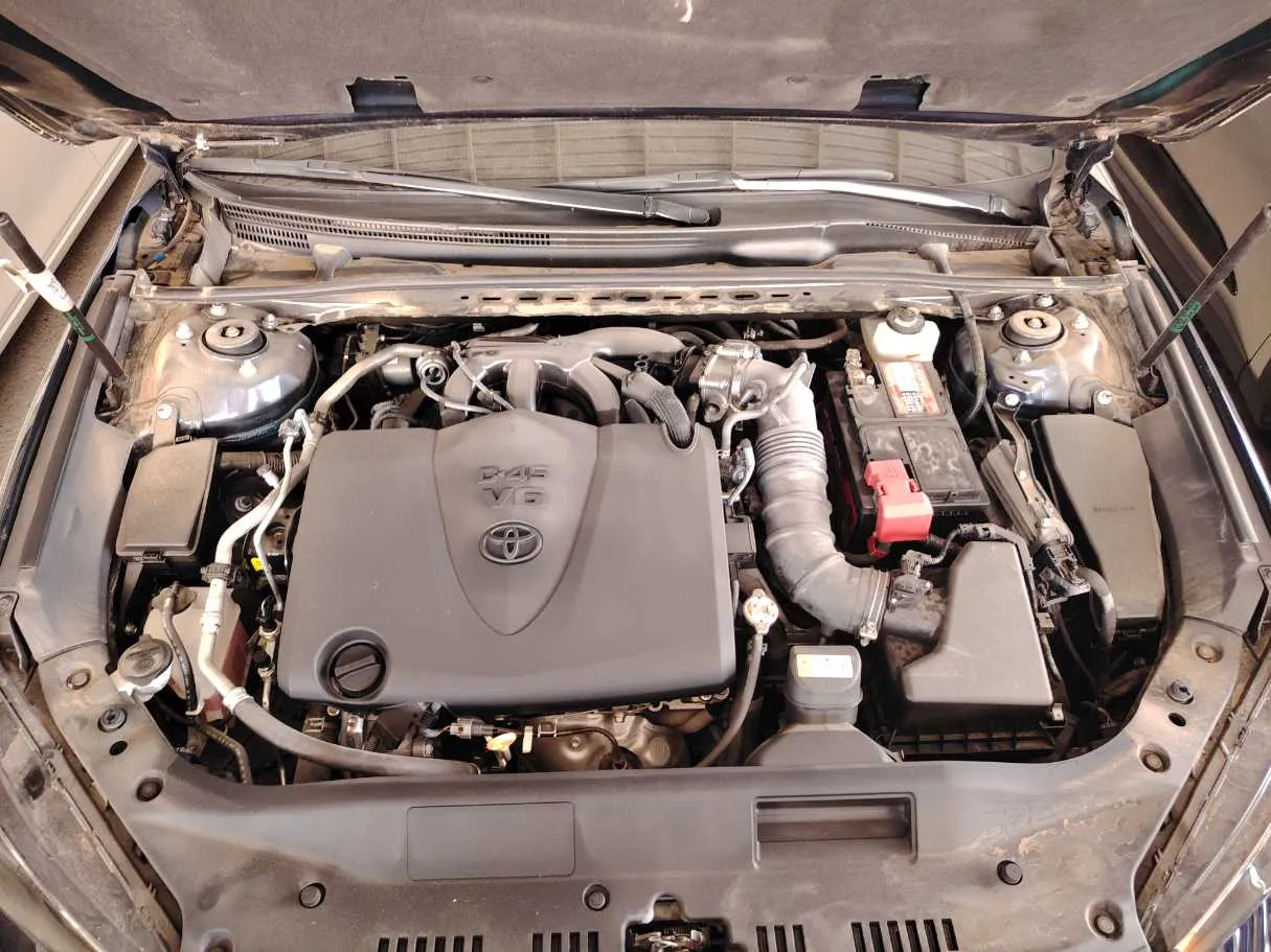 Car image 32