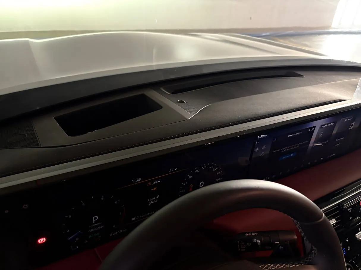 Car image 30
