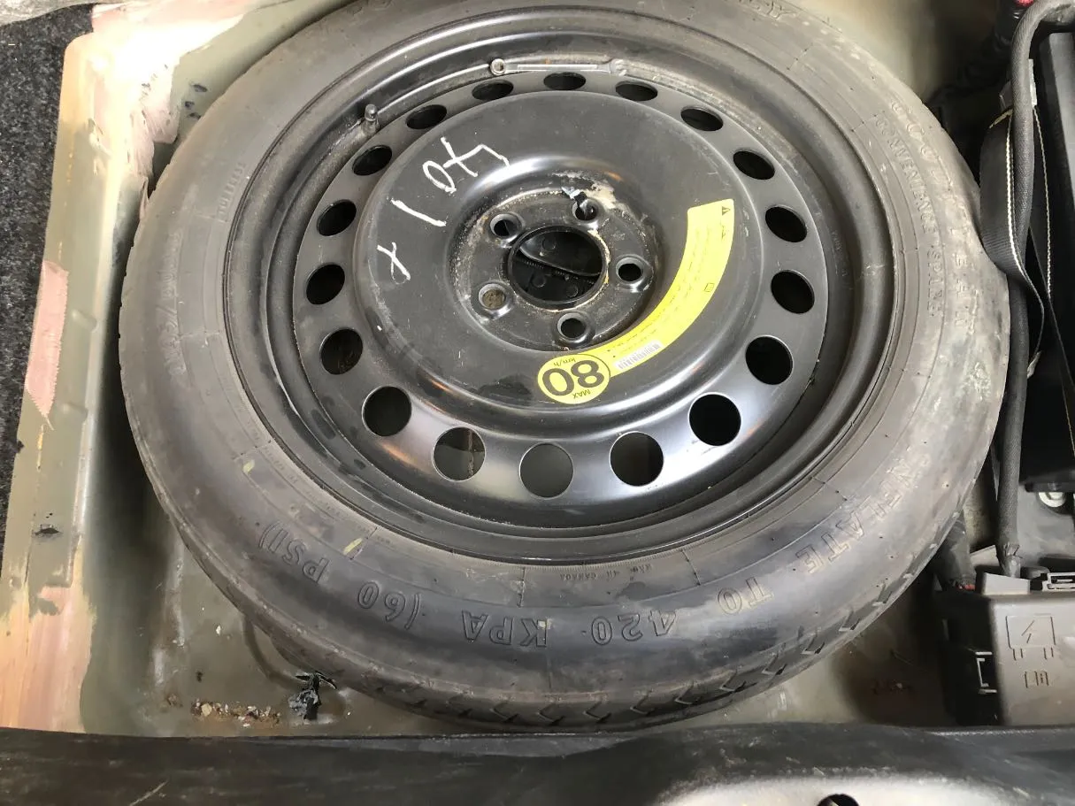 Car image 23