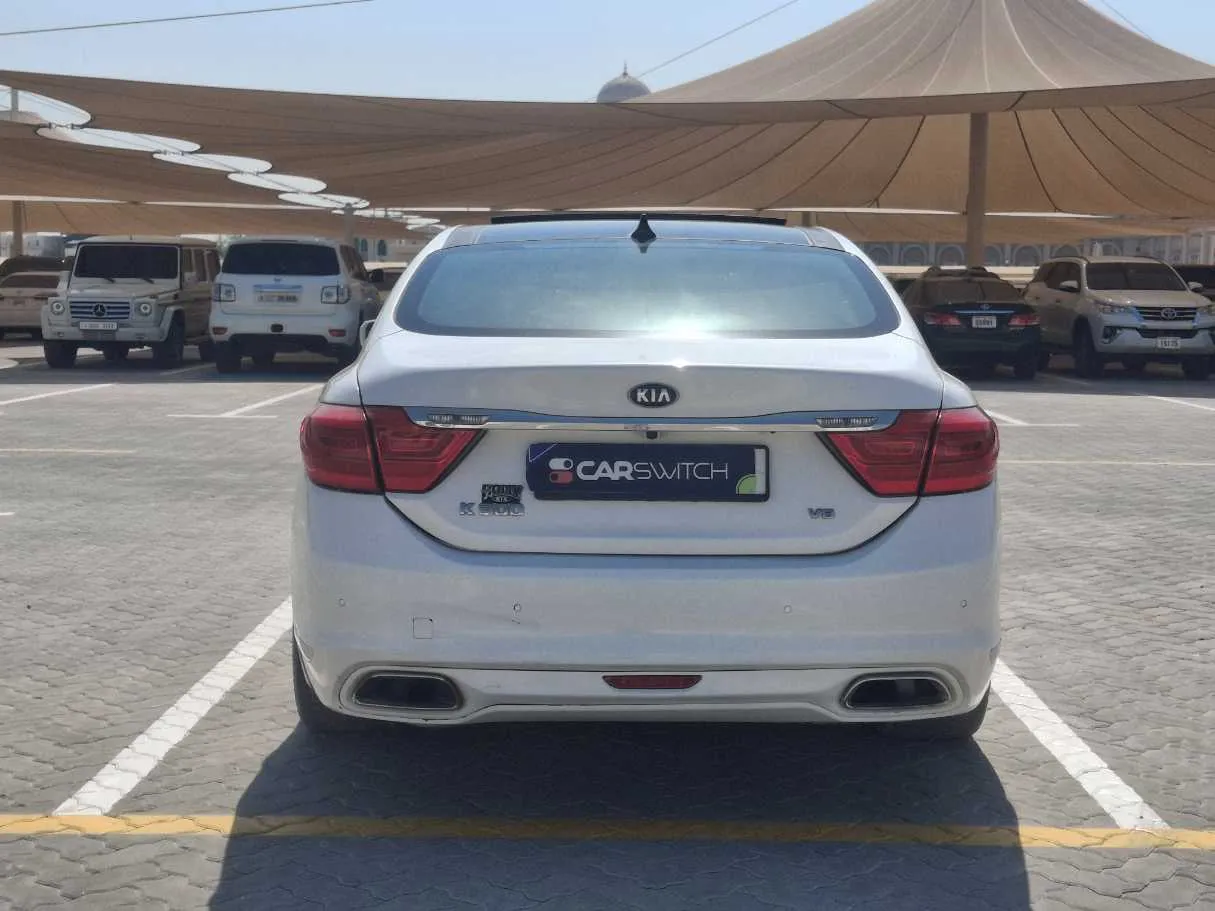 Car image 6