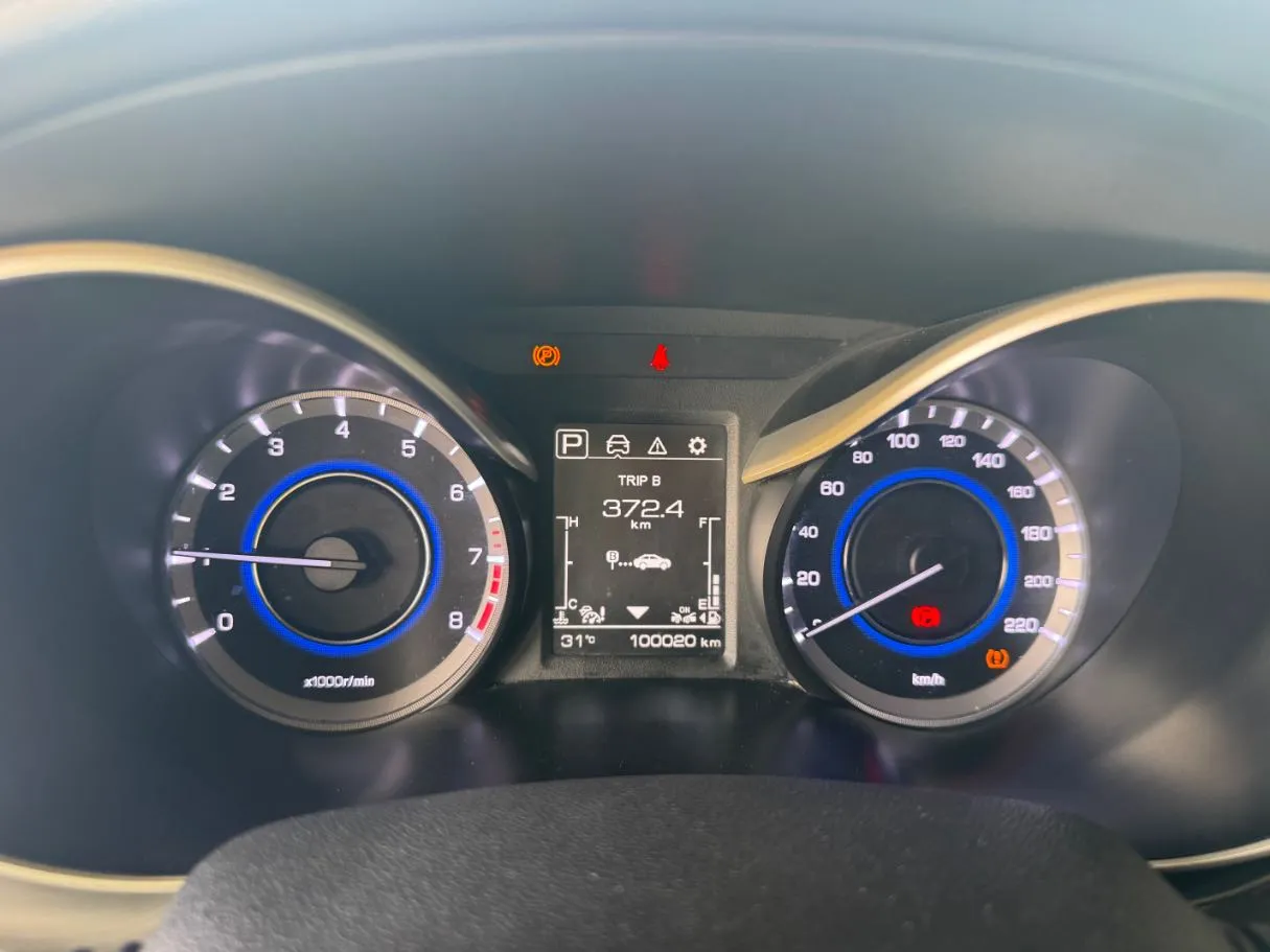Car image 10