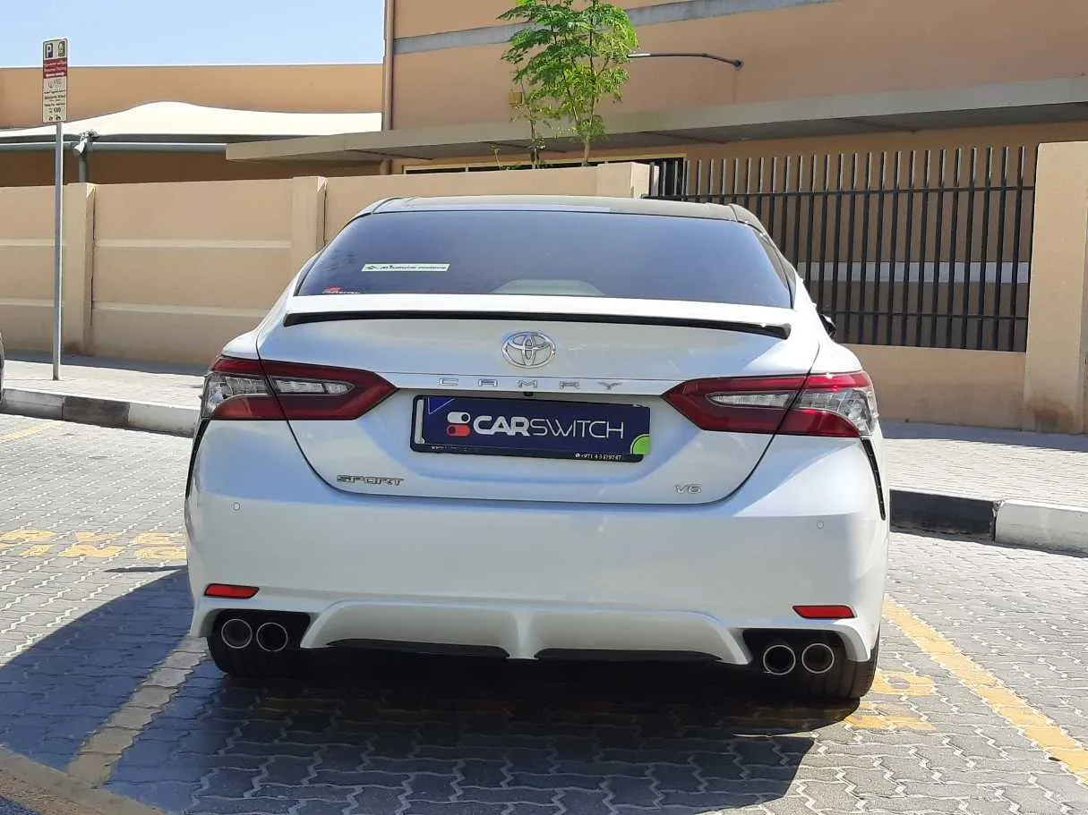 Car image 6