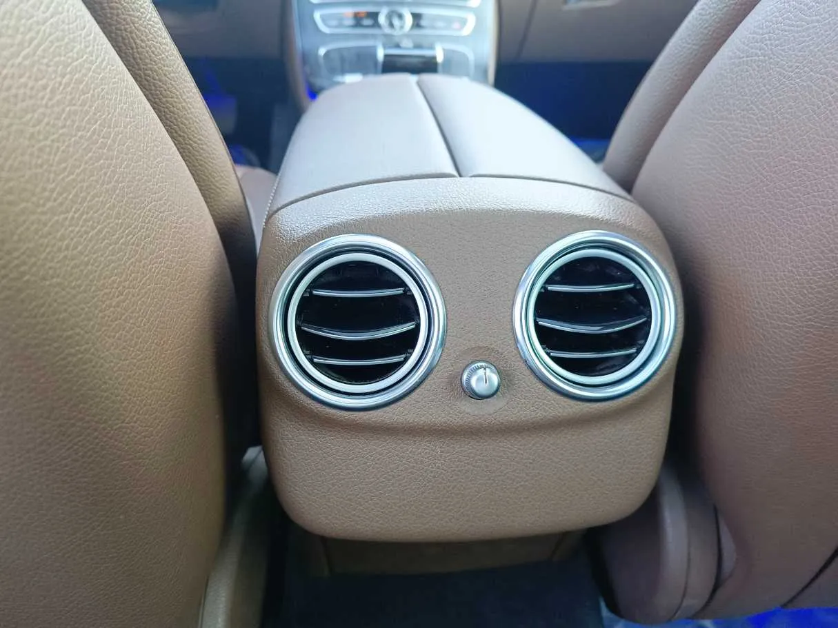 Car image 39