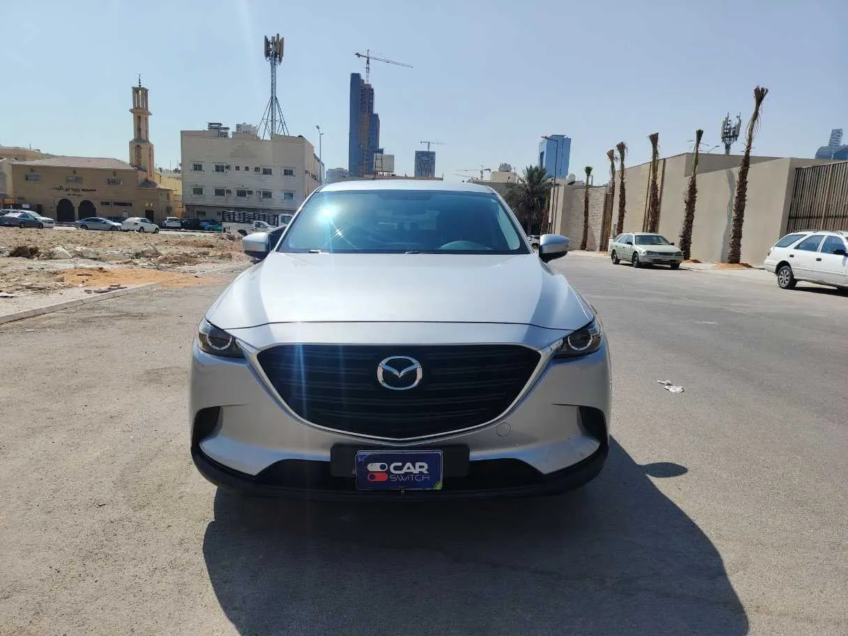 Car image 2
