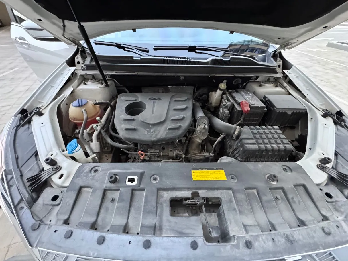 Car image 26
