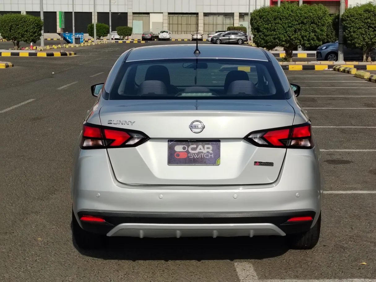 Car image 6