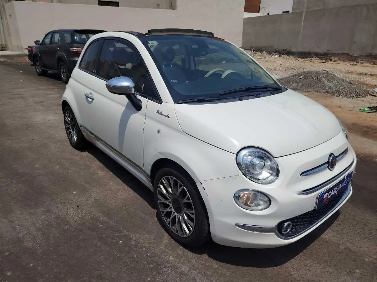 Car image 3