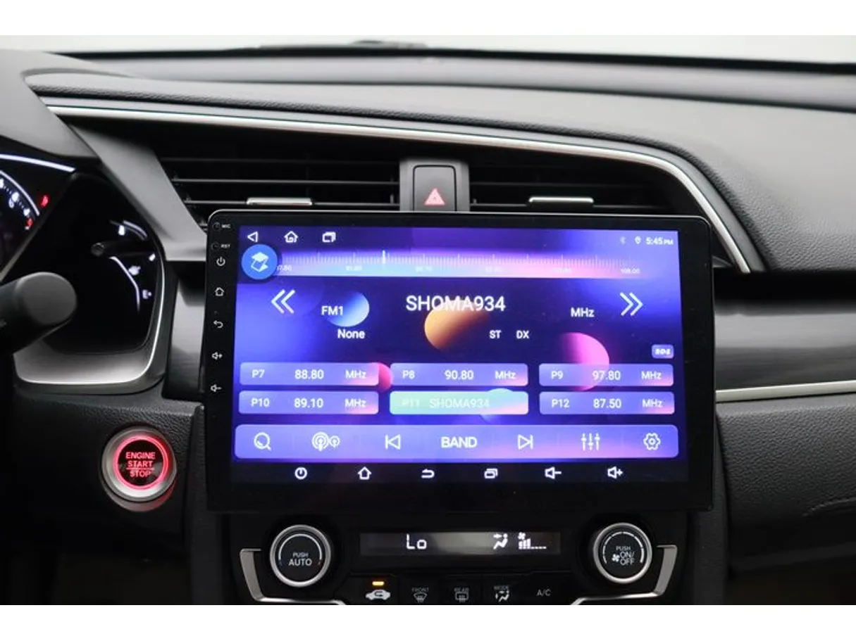 Car image 5