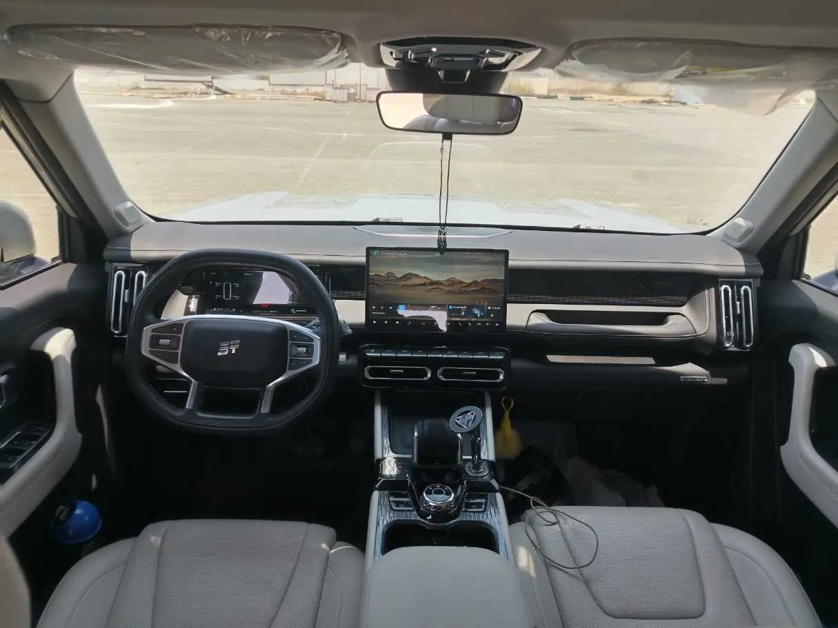 Car image 20