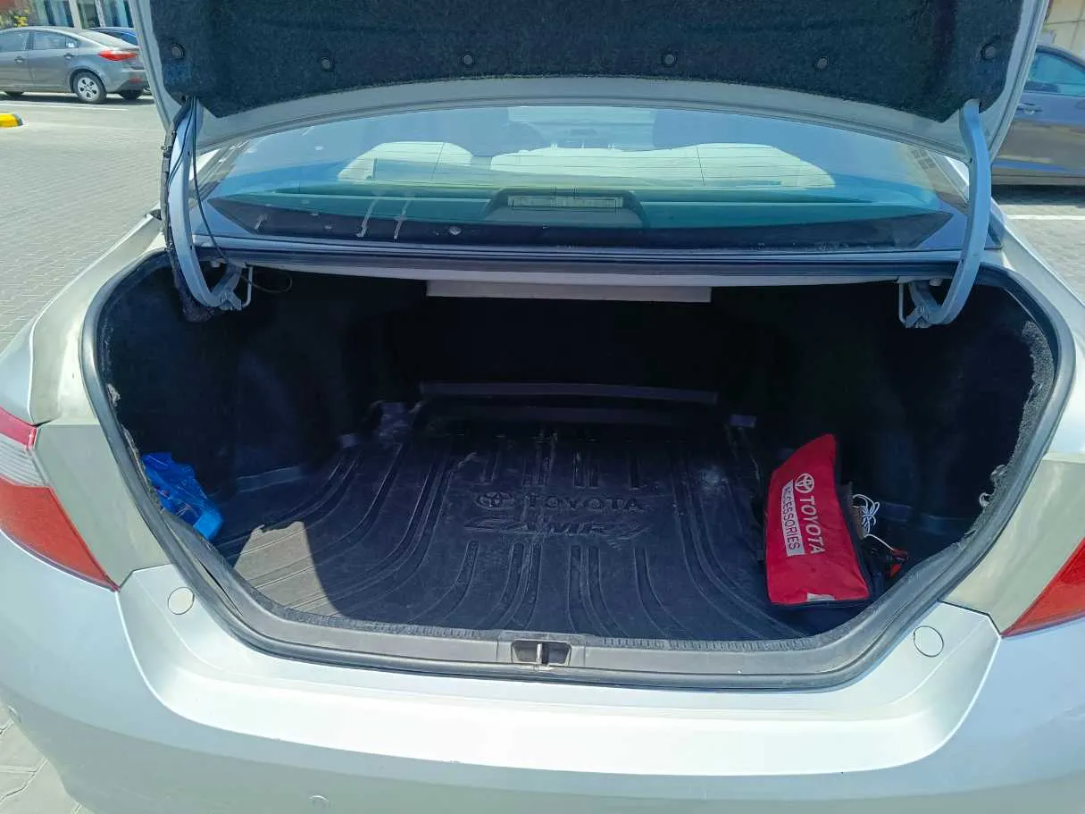 Car image 25