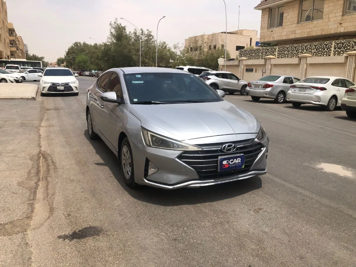 Car image 3