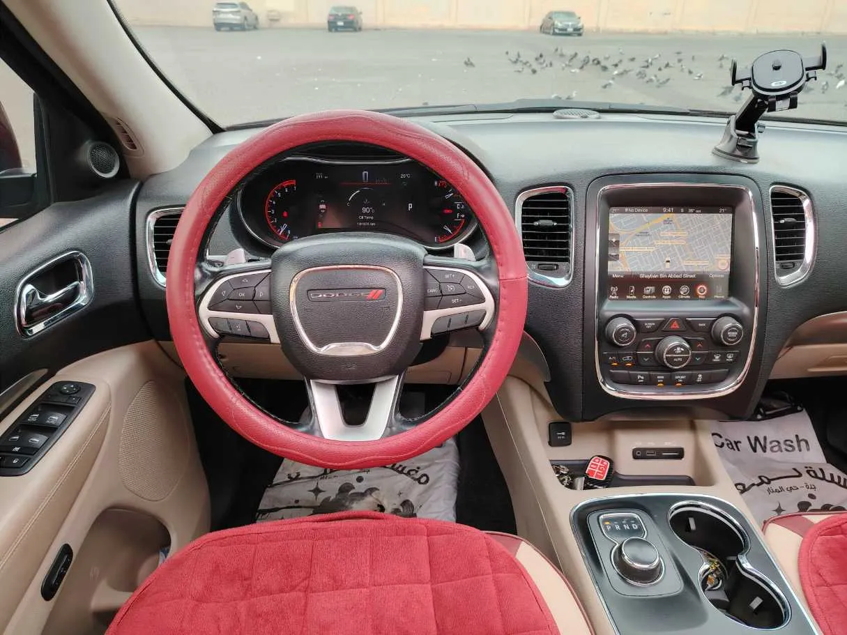 Car image 24