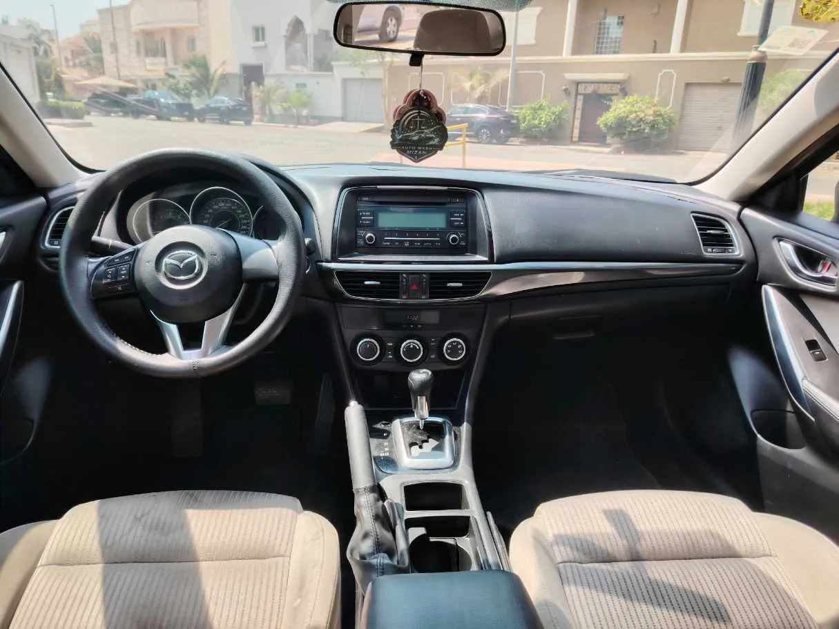 Car image 20