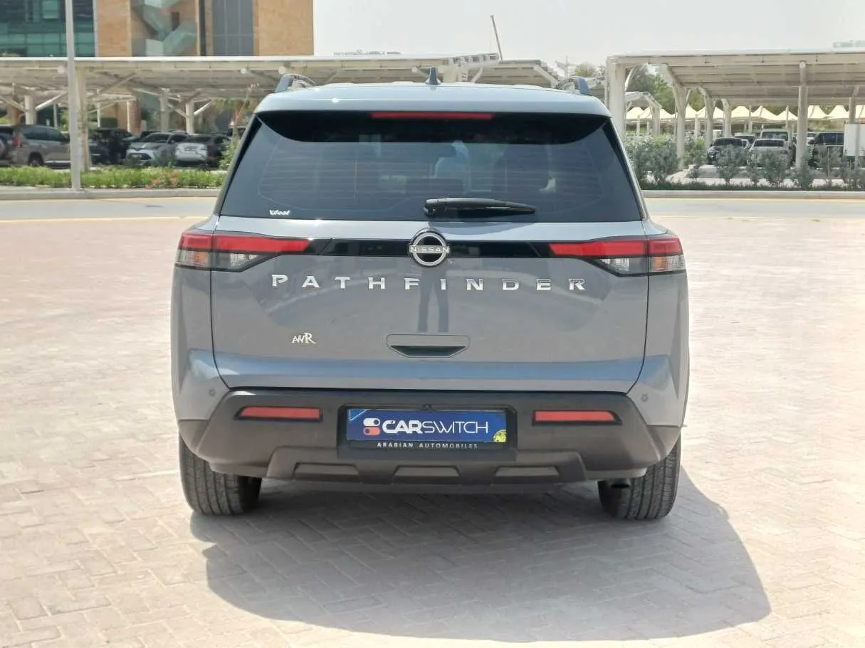 Car image 6