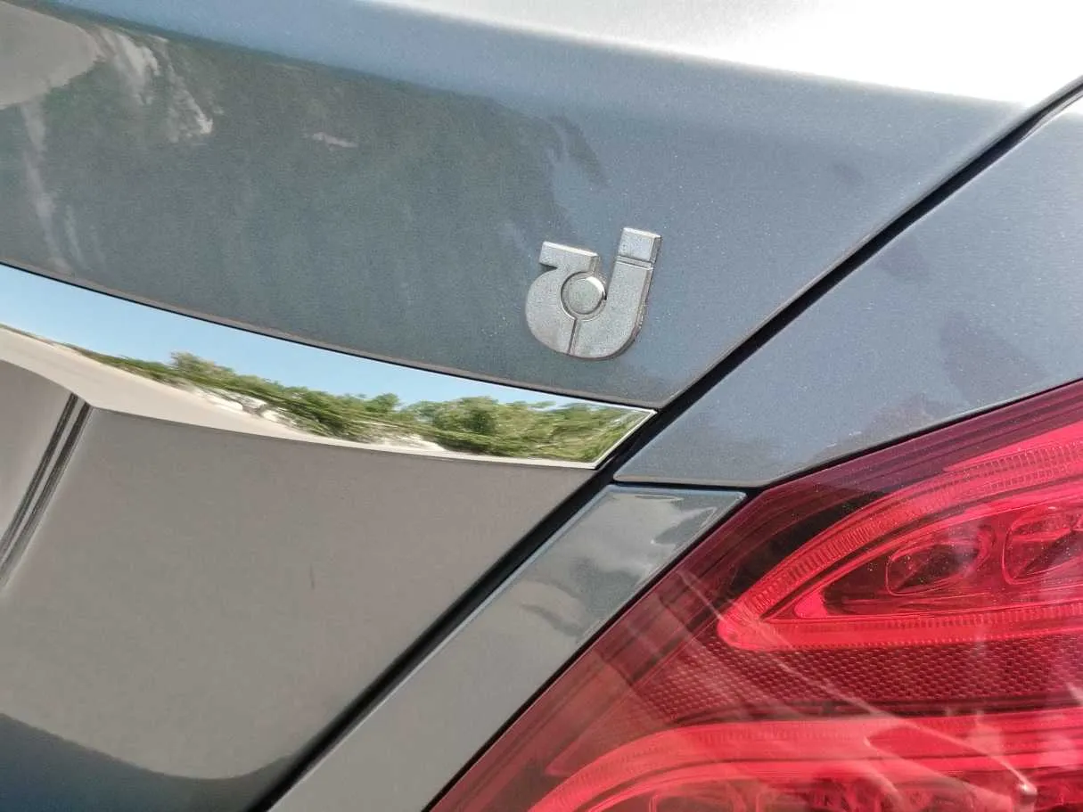 Car image 31