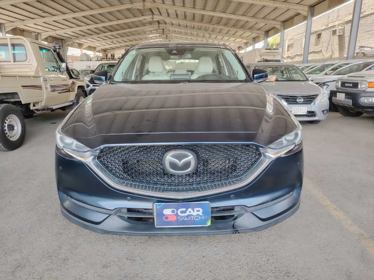 Car image 2