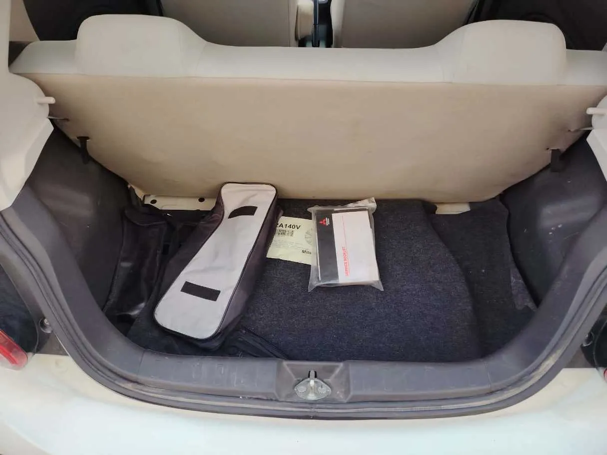 Car image 31