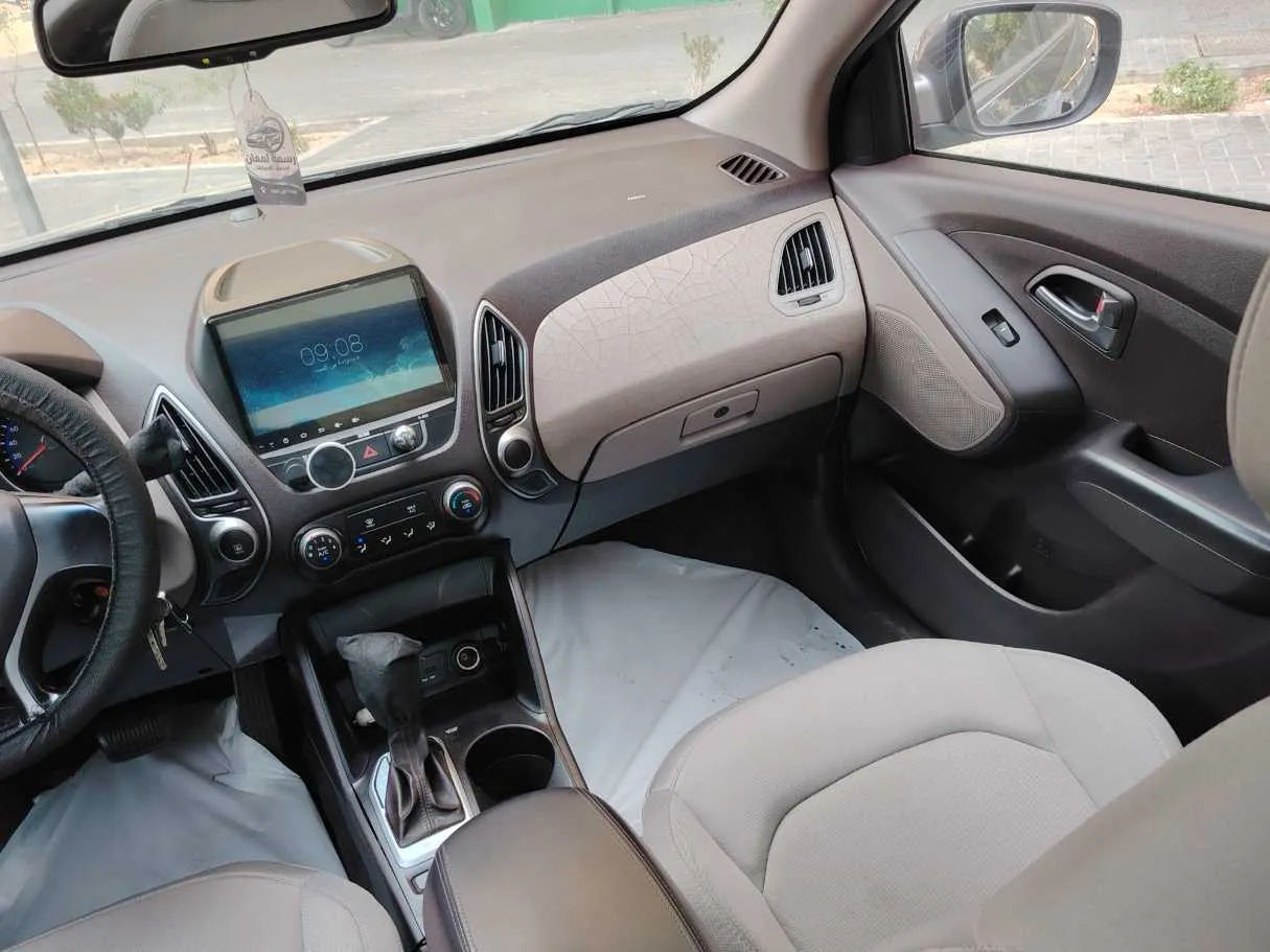 Car image 20