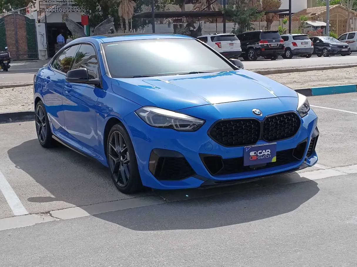 Car image 3