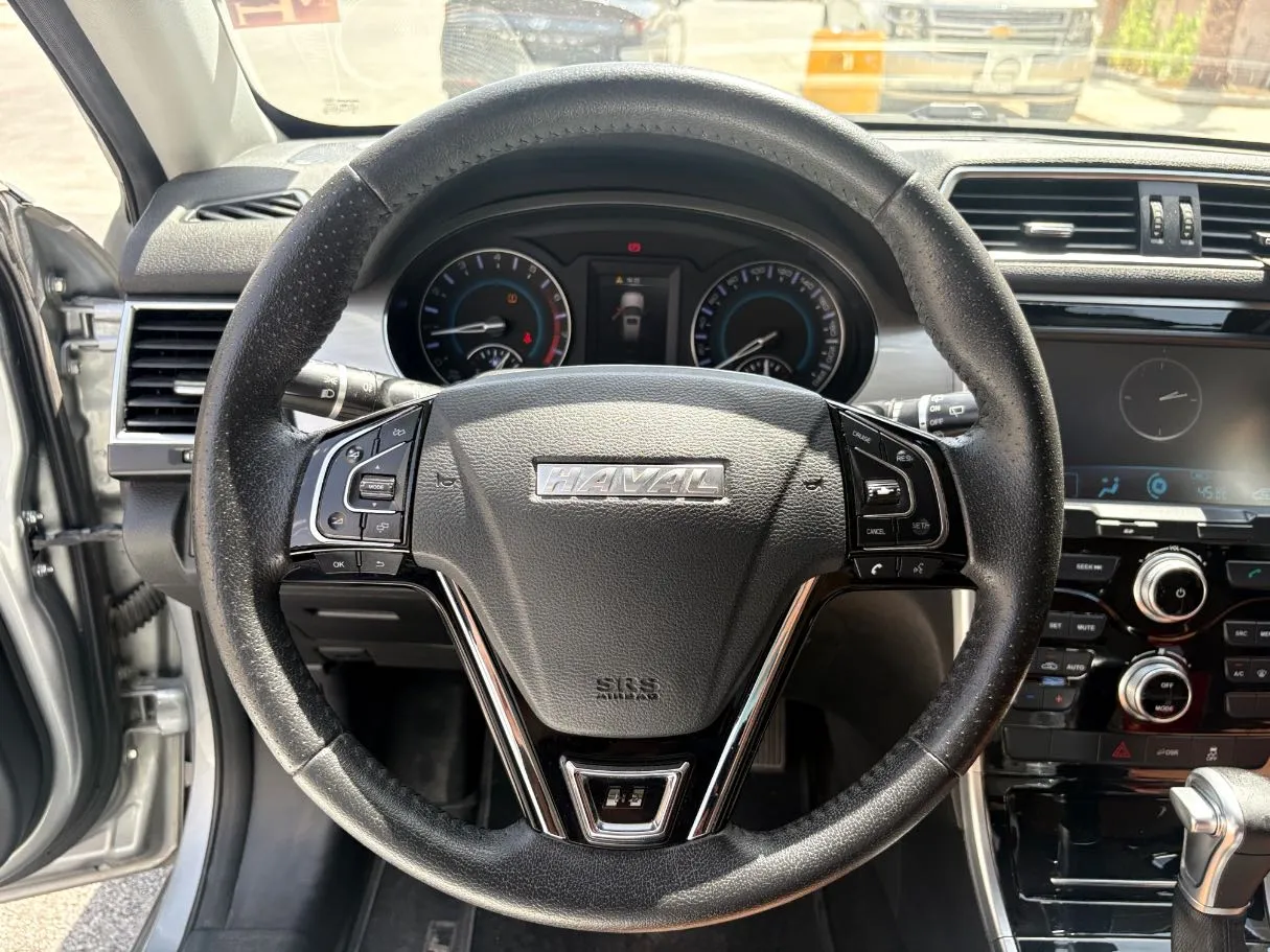 Car image 22
