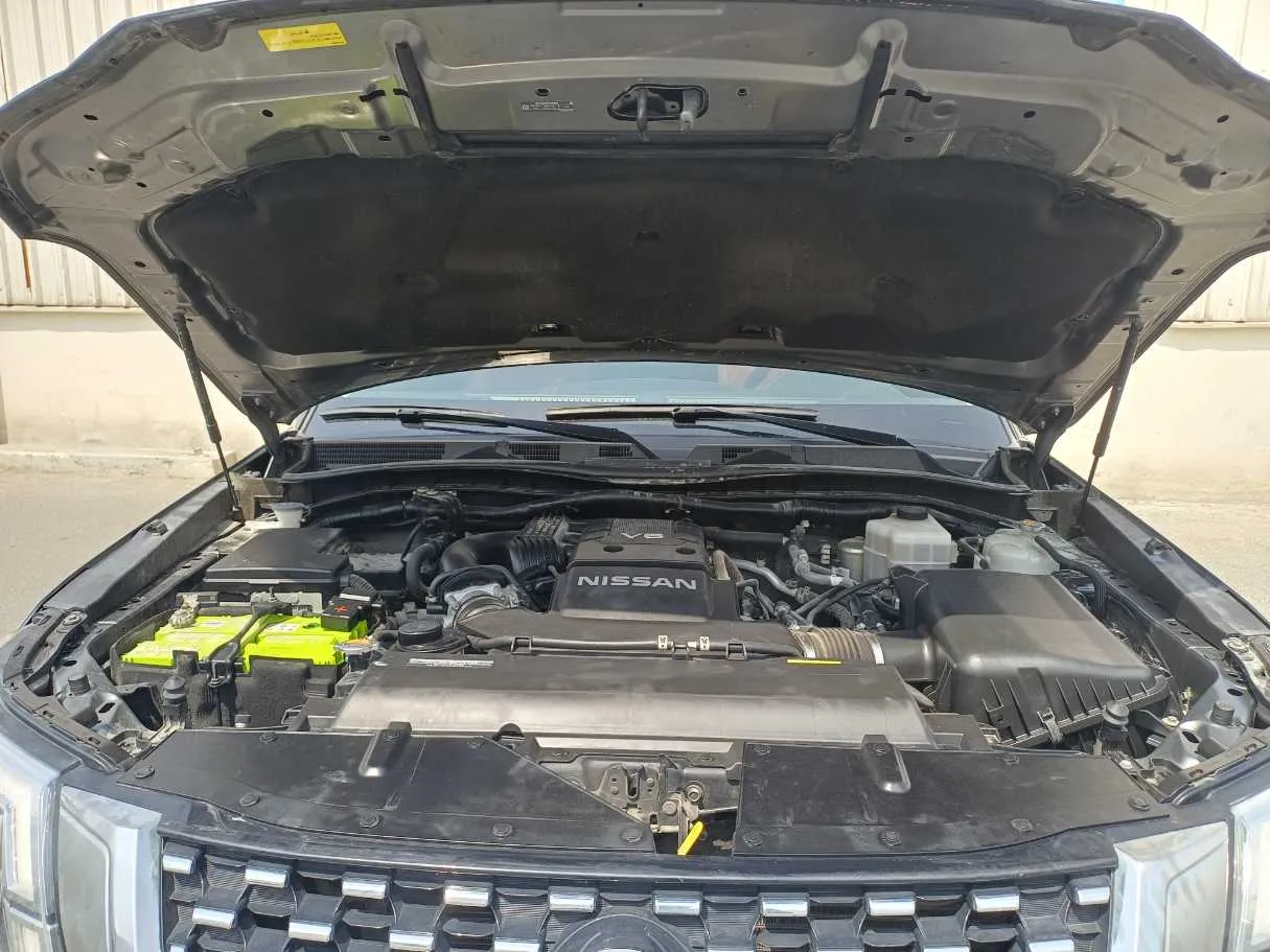 Car image 25