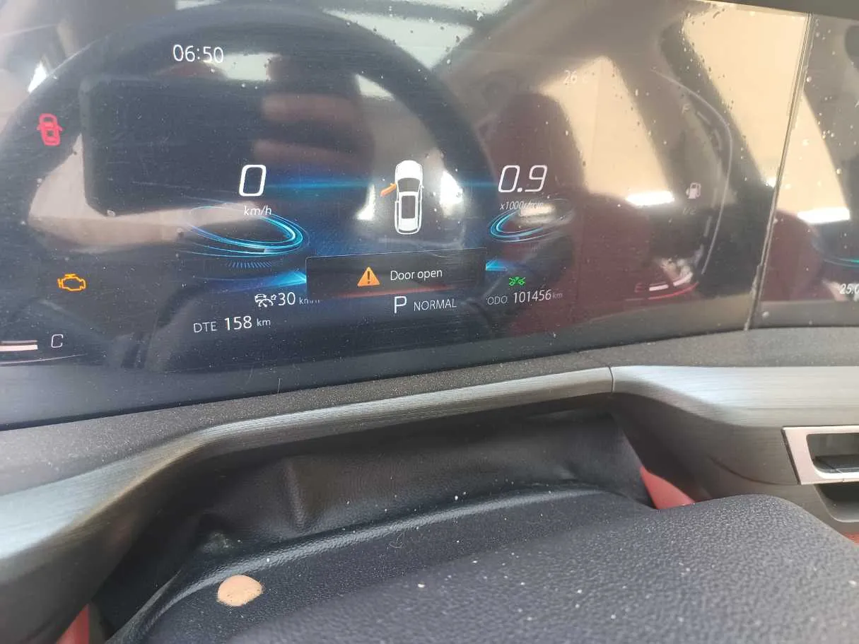 Car image 20