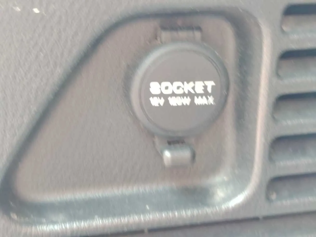 Car image 28