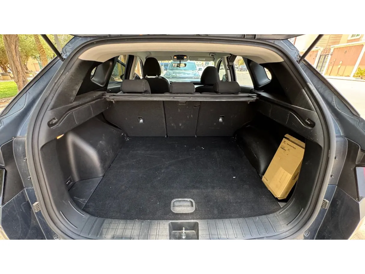Car image 23